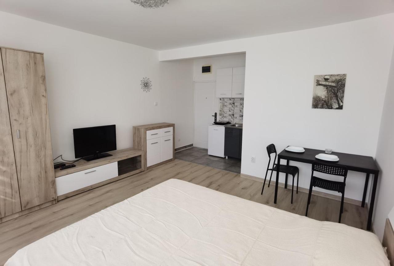 Ferienwohnung Apartman Lena Banovo Brdo Belgrad Exterior foto
