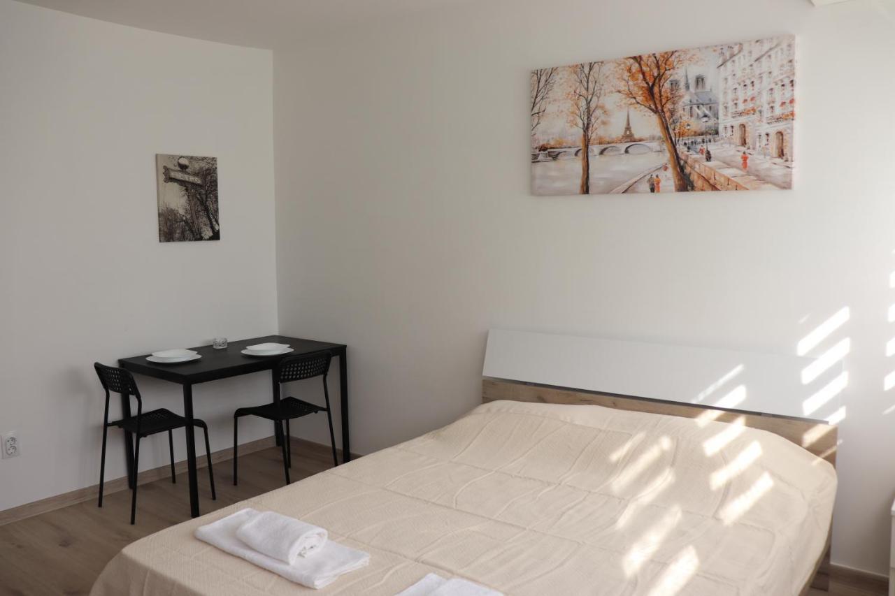 Ferienwohnung Apartman Lena Banovo Brdo Belgrad Exterior foto